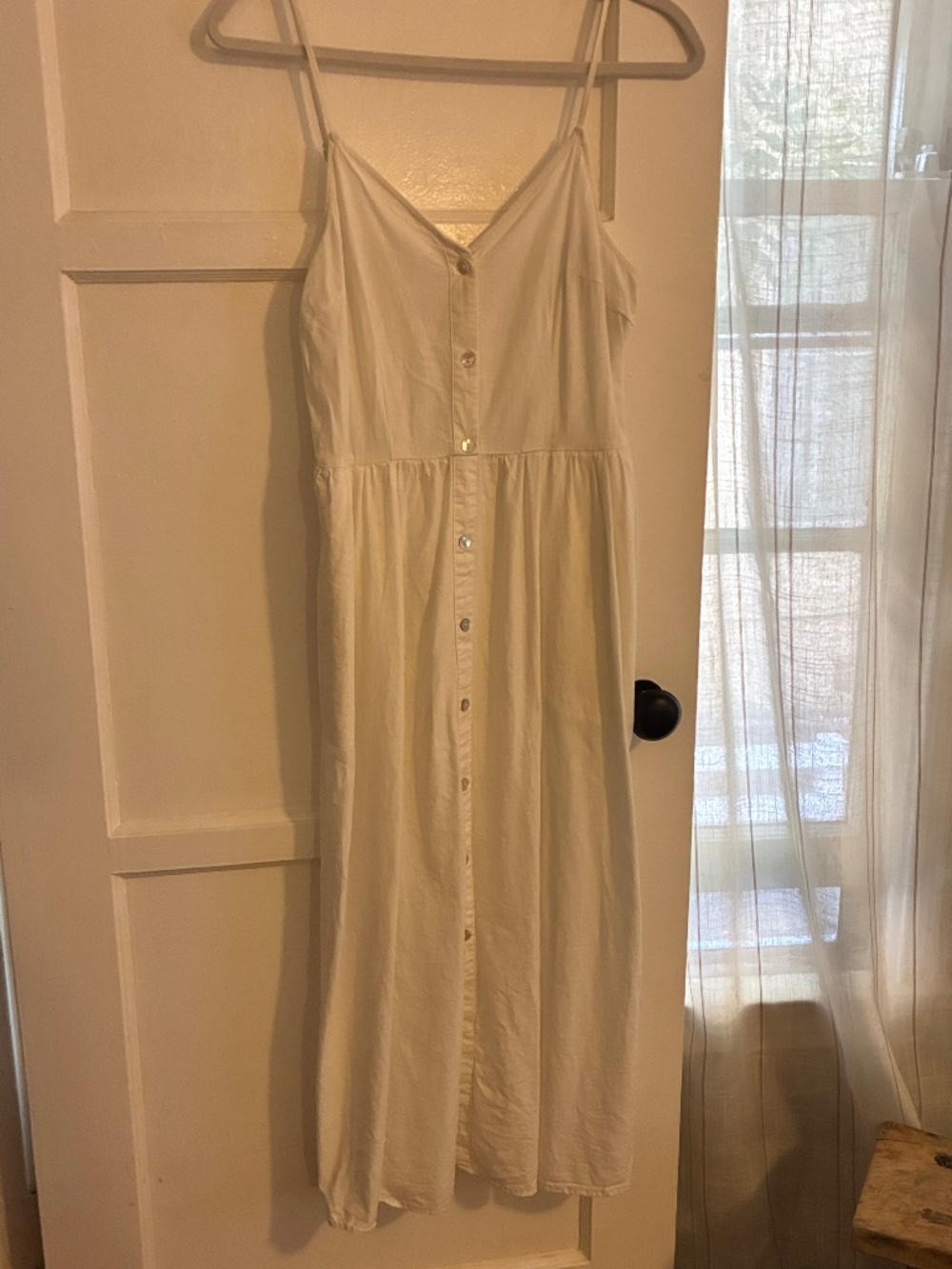 White Linen/Rayon Dress with Pockets! 🤍